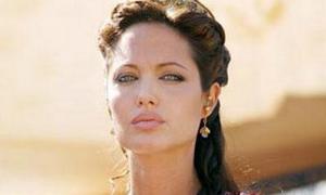 Анджеліна Джолі зіграє Клеопатру