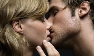 Фахівці рекомендують цілуватись три хвилини