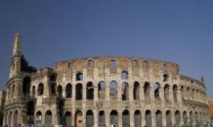 На Різдво обвалилася стіна Колізею