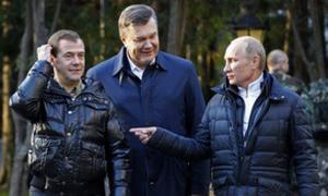 Медведєв у привітанні Януковичу згадав про великі перспективи