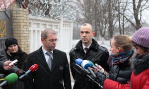 Народних депутатів і доньку Юлії Тимошенко не пустили у колонію