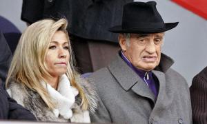 Бельмондо та його екс-дружину обікрали