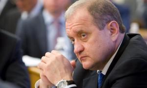 Могильов на тиждень покинув Крим, щоб відіспатися