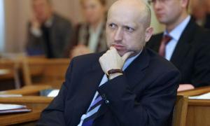 Турчинова вигнали з суду над Луценком