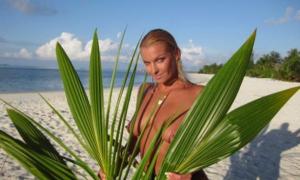 Волочкова знову оголилась на Мальдівах