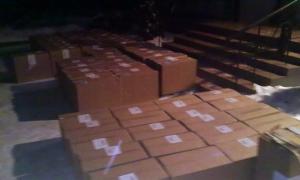 Поблизу Шацька затримали двох ділків із 65 ящиками цигаркової контрабанди