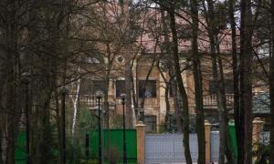 Ющенко не планує покидати держдачу в Конча-Заспі