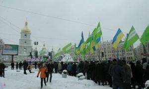ЗМІ: За участь у мітингу єднання платили по 40 гривень