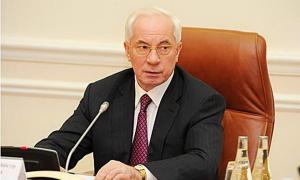 Азаров доручив пояснити, скільки платити за комунальні послуги