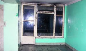 Львівські гуртожитки для футбольних фанів досі з грибком і старими меблями