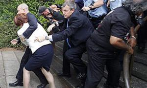 Аборигени замкнули прем’єр-міністра Австралії в ресторані