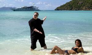 Заарештований власник сайту Megaupload жив, як Джеймс Бонд