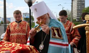 Митрополита Володимира фактично відсторонили від керівництва в УПЦ