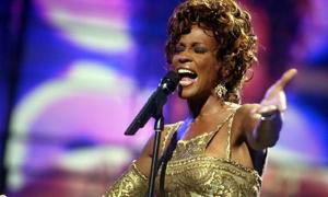 Вітні Х’юстон залишилася без грошей