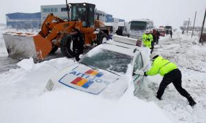 Румунія закрила кордон для вантажівок через потужні снігопади й ожеледицю