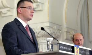 Уряд Румунії очолив безпартійний дипломат