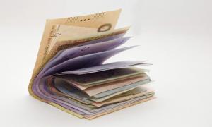 До Пенсійного фонду в січні надійшло понад 15 млрд. грн., а виплатити треба більше 17 мільярдів