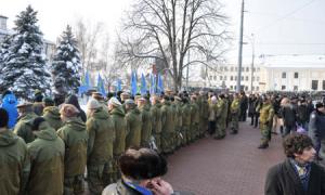 Афганці по команді «кругом» повернулися задом до Януковича
