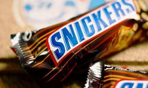 Шоколадні батончики Snickers і Twix більше не продаватимуть 