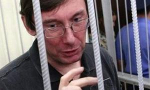 Луценко: Пшонка і Кузьмін чинять тиск на суддів