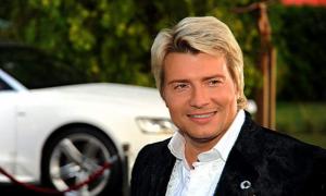 Басков знайшов нову блондинку для щастя