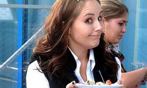 Кулінарна телеведуча Даша Малахова народить футболіста під Євро-2012