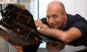 Літак Ігоря Крутого зіштовхнувся з вантажівкою