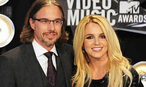 Брітні Спірз перенесла весілля через суд із менеджером