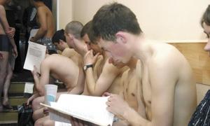 Стоматологи у військкоматах пломбують зуби абияк