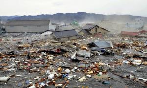Японія вшанувала хвилиною мовчання жертв Великого землетрусу