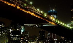 Бруклінський міст продірявив кран