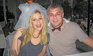 Тіна Кароль збудувала маєток під Києвом, але не вселяється через забобони чоловіка