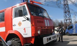 Авторинок заважає працювати пожежникам