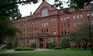 Найавторитетнішим вузом світу визнали Гарвард