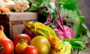 Через скорочення посівних площ улітку овочі подорожчають на 30%