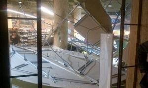 В одеському супермаркеті обвалилася стеля