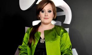 Адель поставила за мету до літа схуднути на два розміри 