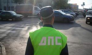 Типові порушники ПДР — хлопці до 27 і жінки за 35 років, які щойно сіли за руль
