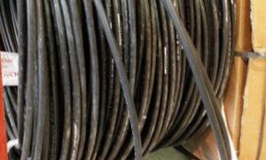 Двоє спритників обрубали телефонний зв’язок 5000 абонентів