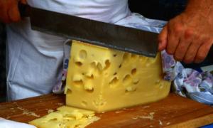 Росія зняла обмеження на постачання українських сирів