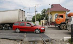 Водіїв не можна покарати за неправильний перетин залізничних переїздів