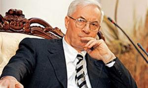 Азаров хоче замість фінансової допомоги влаштувати безробітним перекваліфікацію