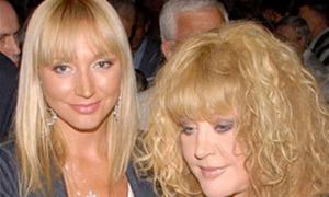 Алла Пугачова народжувала Крістіну Орбакайте у прохідній кімнаті