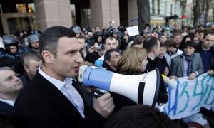 Кличко готовий балотуватися одночасно в мери Києва і в Раду
