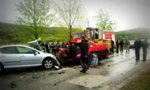 Помічник прокурора врізався у зустрічне авто і вбив двох людей