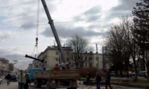 Лучани скаржаться на рекламні щити