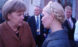 Меркель поставила Україні ультиматум щодо Тимошенко і Євро-2012
