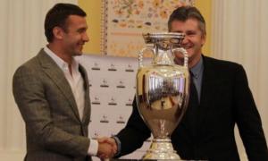 Головний трофей Євро-2012 привезли до Києва