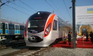 Квитки на нові швидкісні потяги удвічі дорожчі, ніж на звичайні