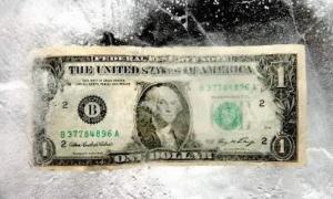 Євро-2012 може спричинити обвал долара в Україні